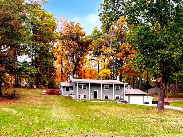 $399,000 | 8125 East Old U S 33 Highway, Churubusco, IN 46723