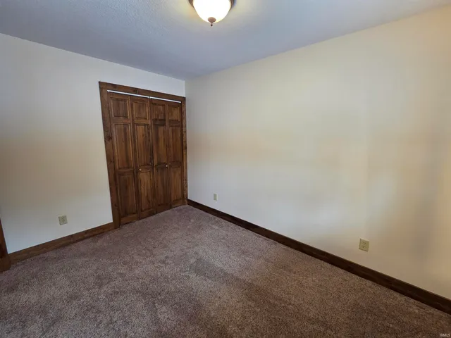 $388,000 | 8125 East U Highway South, Churubusco, IN 46723