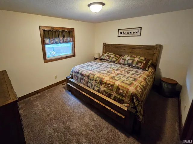 $399,000 | 8125 East Old U S 33 Highway, Churubusco, IN 46723