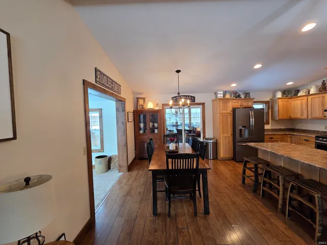 $388,000 | 8125 East U Highway South, Churubusco, IN 46723