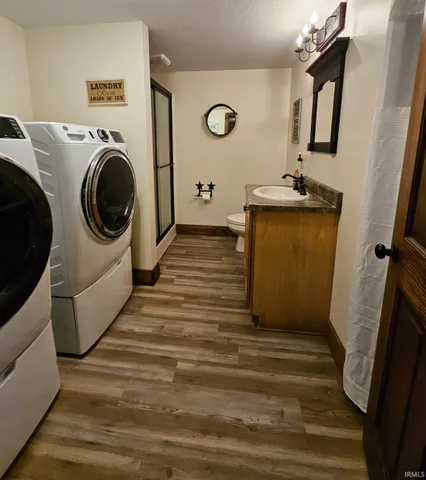 $399,000 | 8125 East Old U S 33 Highway, Churubusco, IN 46723