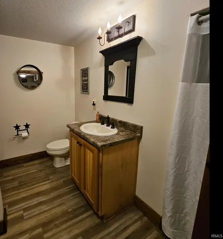 $399,000 | 8125 East Old U S 33 Highway, Churubusco, IN 46723