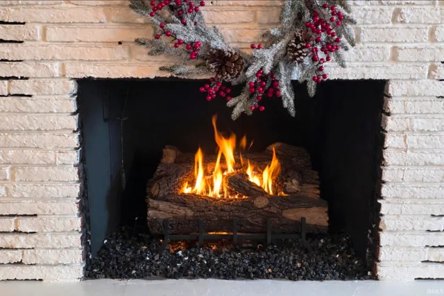 $388,000 | 8125 East U Highway South, Churubusco, IN 46723