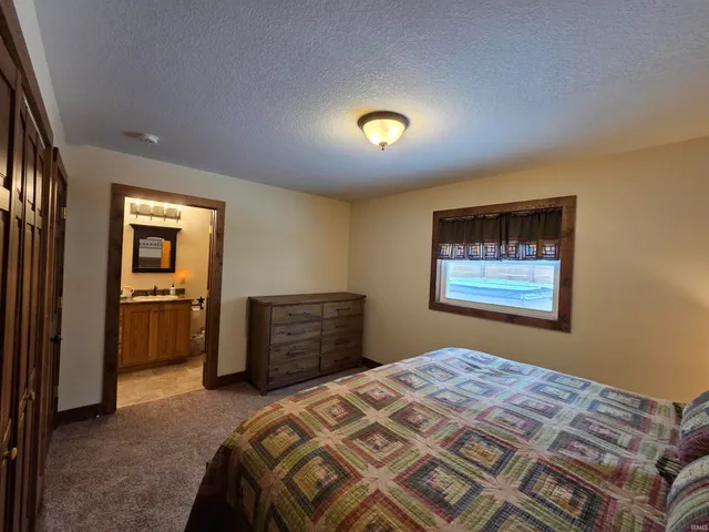 $388,000 | 8125 East U Highway South, Churubusco, IN 46723