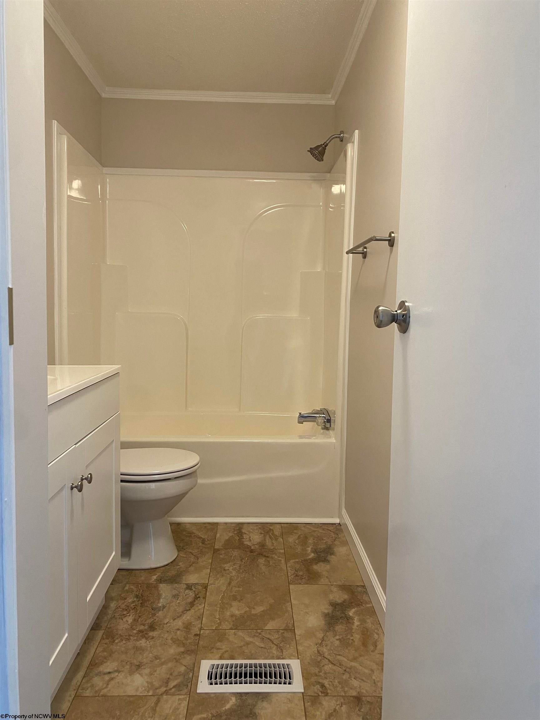 945 Pine Grove Road Fairmont, WV 26554 - Photo 23 of 29 Gallery Image 23