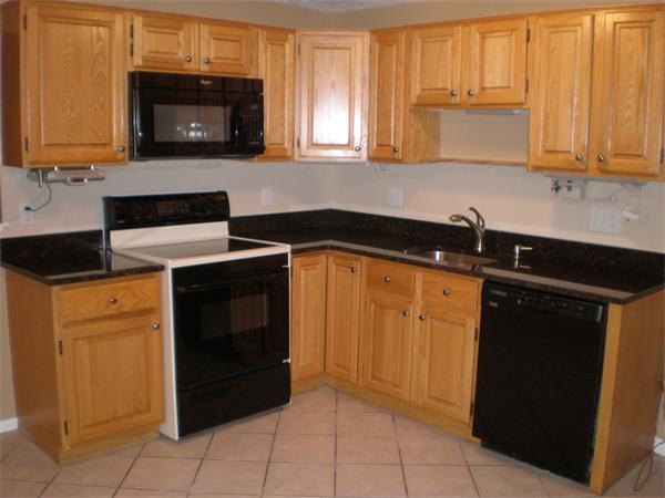 31 East Bluff Road, Unit 31 Ashland, MA 01721 - Photo 2 of 16 Gallery Image 2