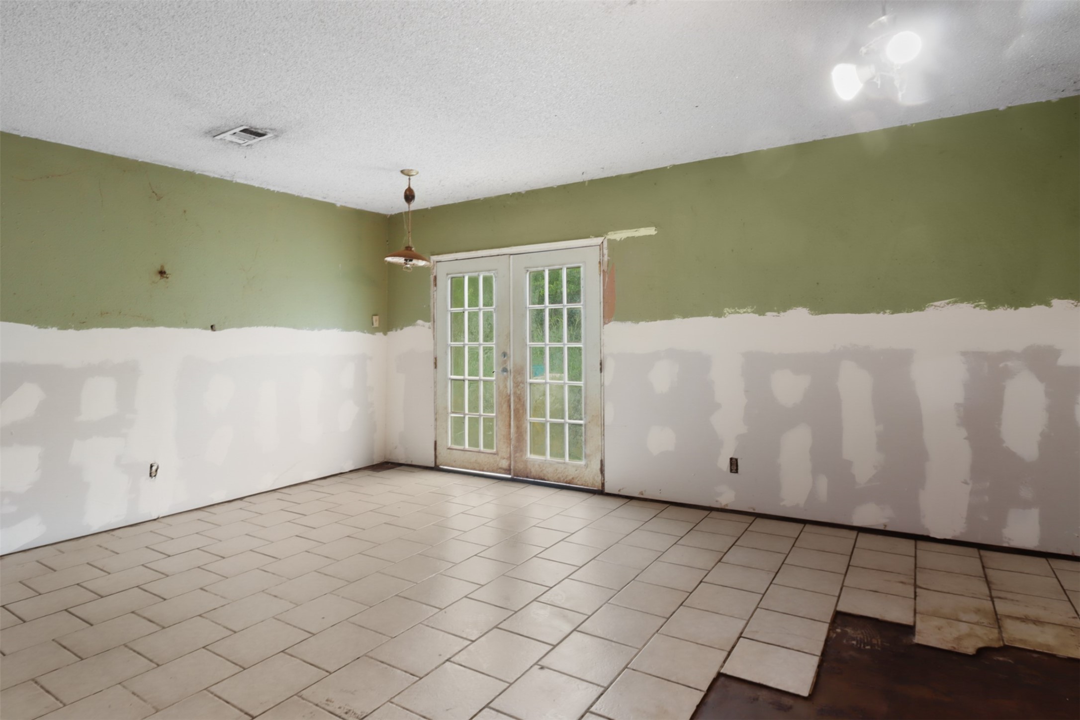4717 17th Street Bacliff, TX 77518 - Photo 10 of 14