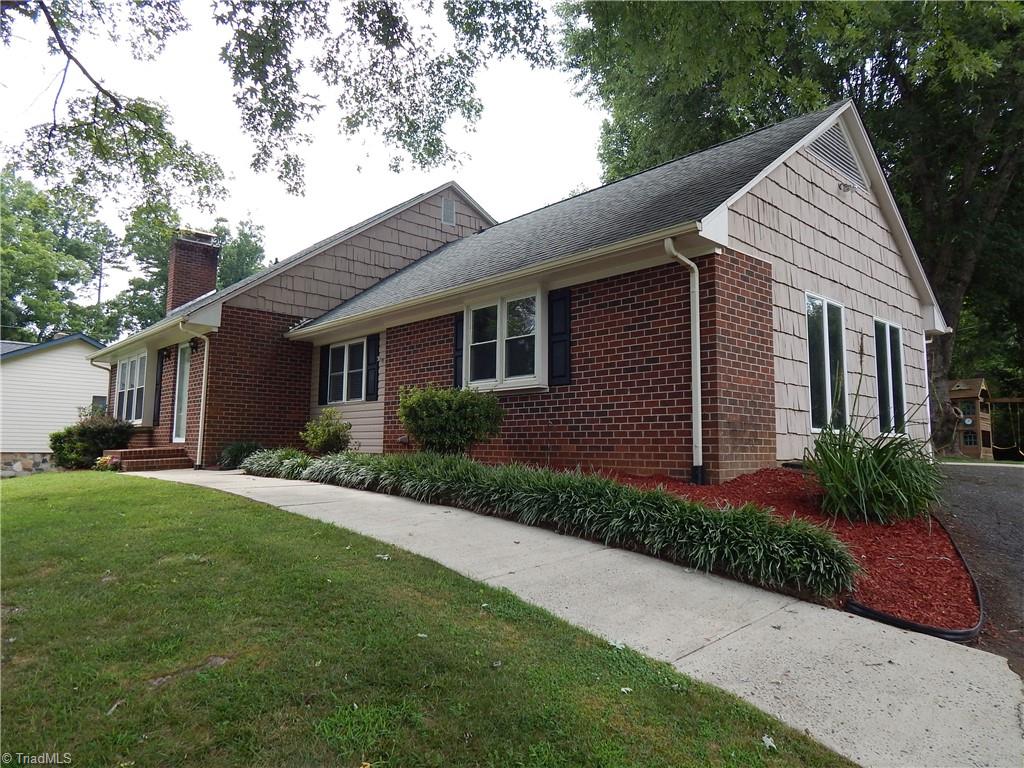 276 Buckingham Road Pinnacle, NC 27043 - Photo 2 of 47