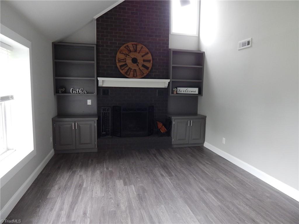 276 Buckingham Road Pinnacle, NC 27043 - Photo 3 of 47
