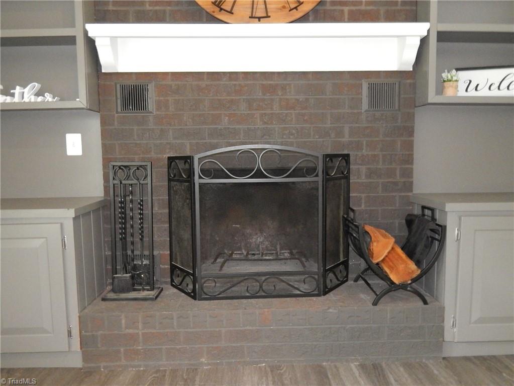 276 Buckingham Road Pinnacle, NC 27043 - Photo 5 of 47