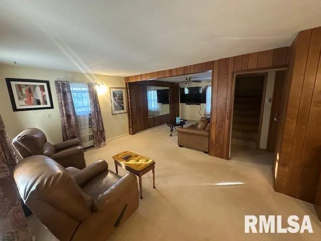 $1,600 | 209 East Cruger Avenue, Eureka, IL 61530