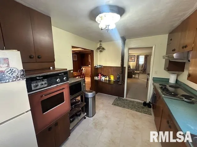 $1,600 | 209 East Cruger Avenue, Eureka, IL 61530