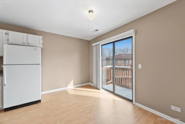 $209,900 | 565 Dean Street, Unit F, South Elgin, IL 60177