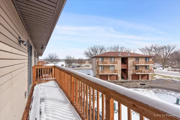 $209,900 | 565 Dean Street, Unit F, South Elgin, IL 60177