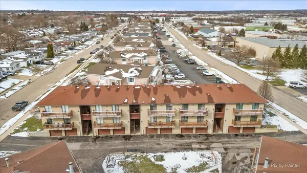 $209,900 | 565 Dean Street, Unit F, South Elgin, IL 60177