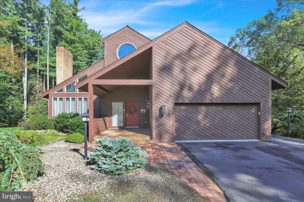 $649,900 | 7 Hessian Boulevard, Reading, PA 19607