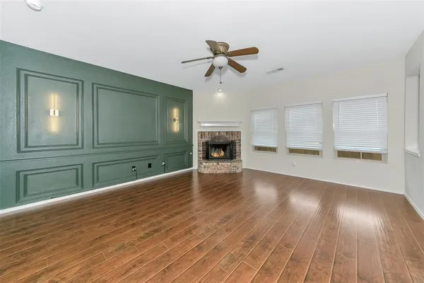 $2,995 | 1020 Breeders Cup Drive, Fort Worth, TX 76179