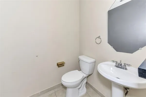 $2,995 | 1020 Breeders Cup Drive, Fort Worth, TX 76179