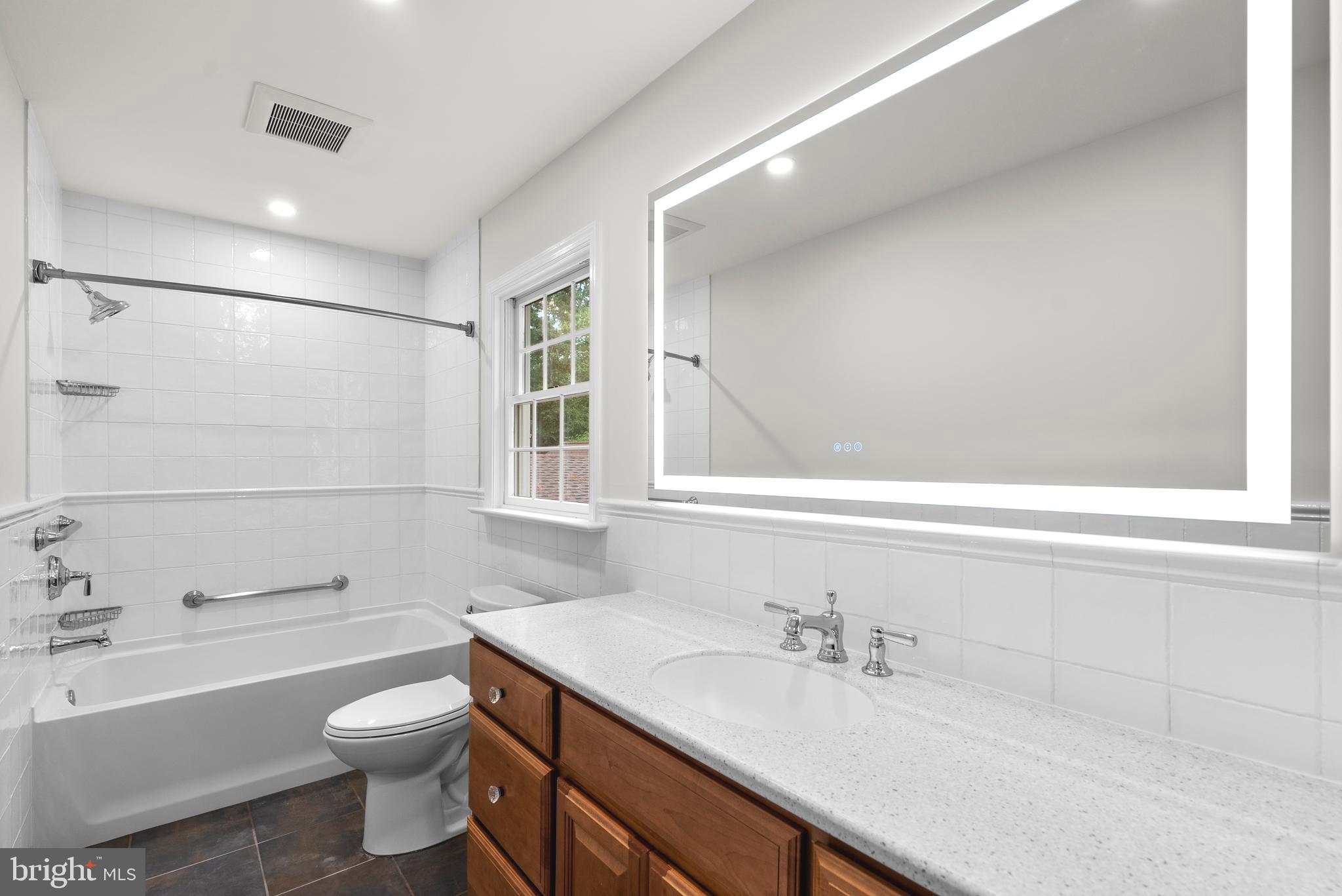 15720 Comus Road Clarksburg, MD 20871 - Photo 39 of 68 Hall bath
