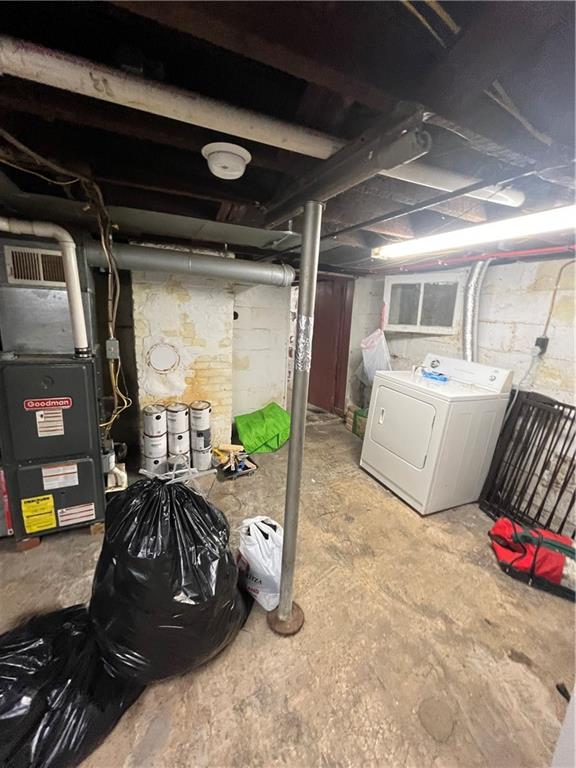 924 Locust Avenue Monessen, PA 15062 - Photo 21 of 25 a view of parking garage