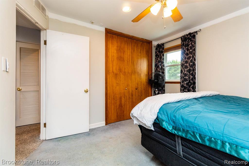 3263 Avon Manor Road Rochester Hills, MI 48307 - Photo 17 of 33