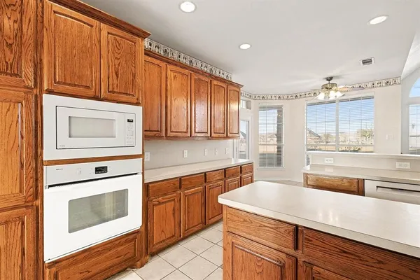 $495,000 | 1001 West Remington Park Drive, Terrell, TX 75160