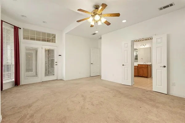 $495,000 | 1001 West Remington Park Drive, Terrell, TX 75160