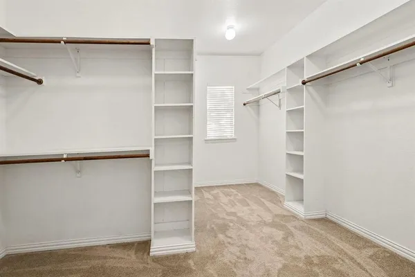 $495,000 | 1001 West Remington Park Drive, Terrell, TX 75160