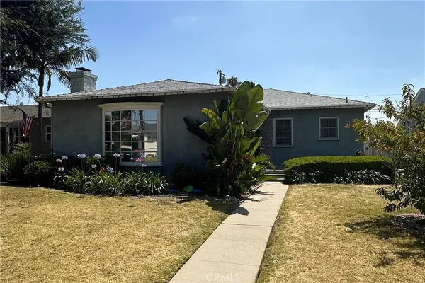 $960,000 | 3916 Rose Avenue, Long Beach, CA 90807