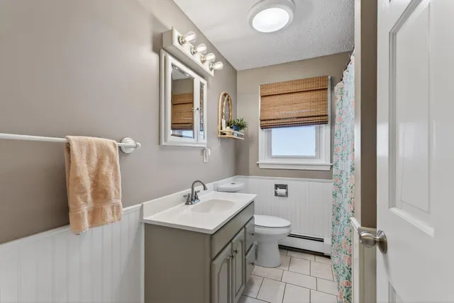 $549,900 | 1 Jeanne Drive, Topsham, ME 04086