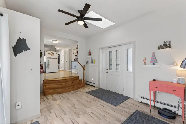 $549,900 | 1 Jeanne Drive, Topsham, ME 04086