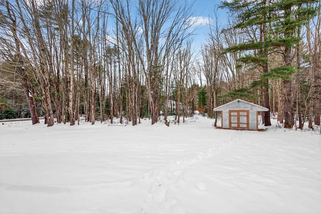 $549,900 | 1 Jeanne Drive, Topsham, ME 04086