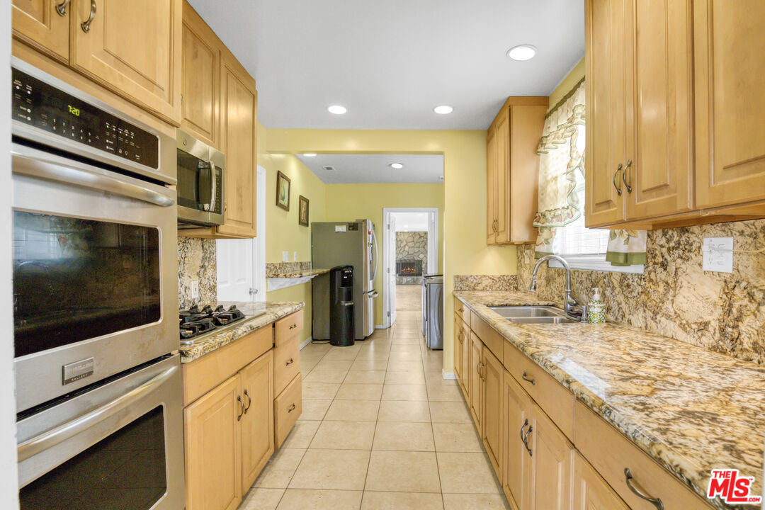 1300 South California Avenue Compton, CA 90221 - Photo 12 of 37