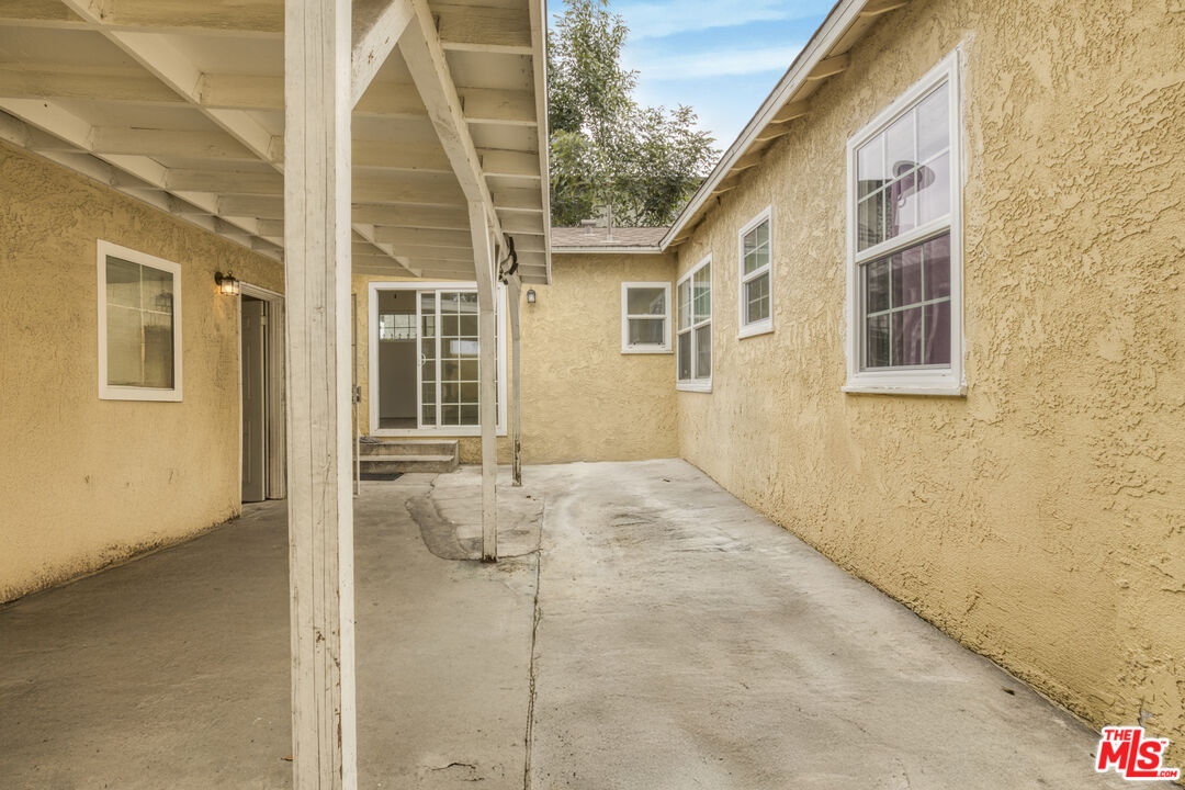 1300 South California Avenue Compton, CA 90221 - Photo 19 of 37