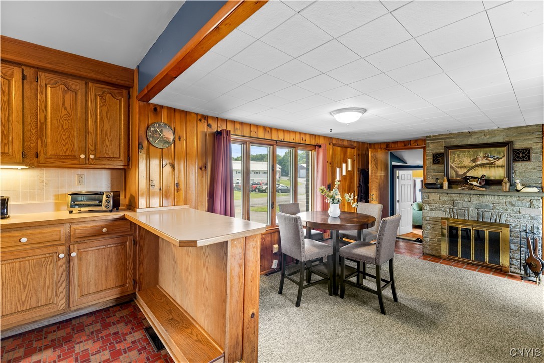 7428 Townline Road Rome, NY 13440 - Photo 13 of 32 Main Houe entrance and Dining Area