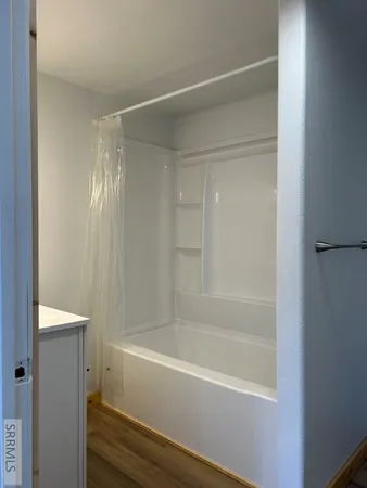 $379,999 | 704 13th Street, Salmon, ID 83467