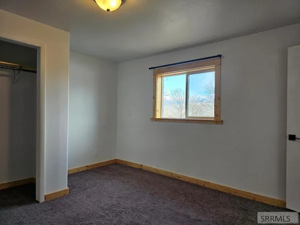 $379,999 | 704 13th Street, Salmon, ID 83467