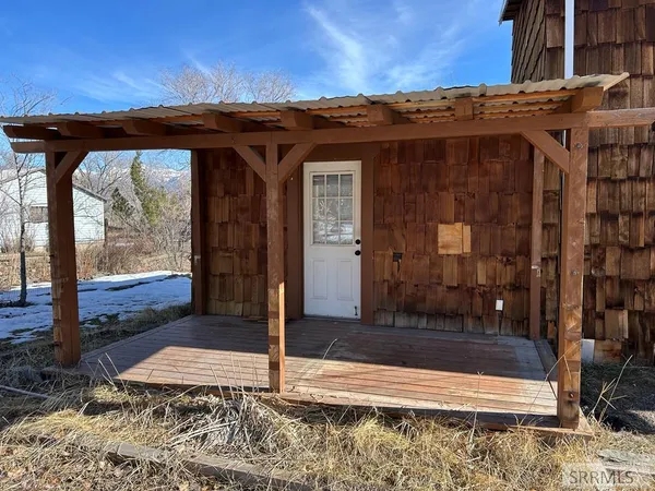 $379,999 | 704 13th Street, Salmon, ID 83467