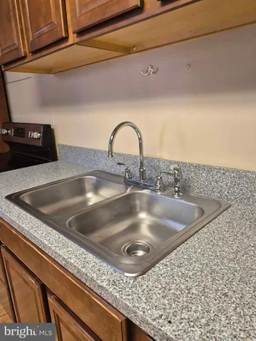 a close view of sink and tap