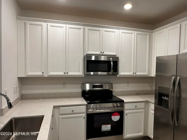 $1,700 | 4366 Leeward Breeze Loop, Middleburg, FL 32068