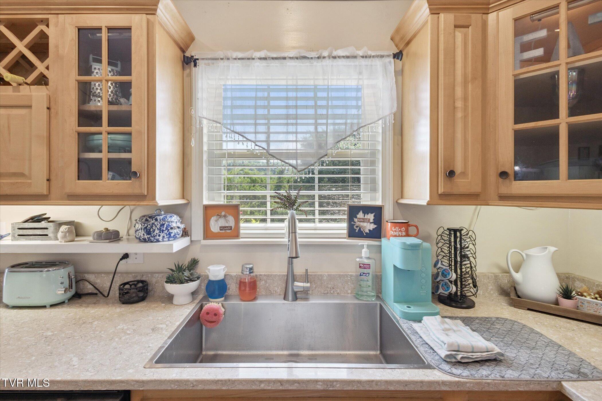 7717 Greenbriar Road Talbott, TN 37877 - Photo 11 of 63 13-7717-Greenbriar-rd-Talbott-TN-37877-W