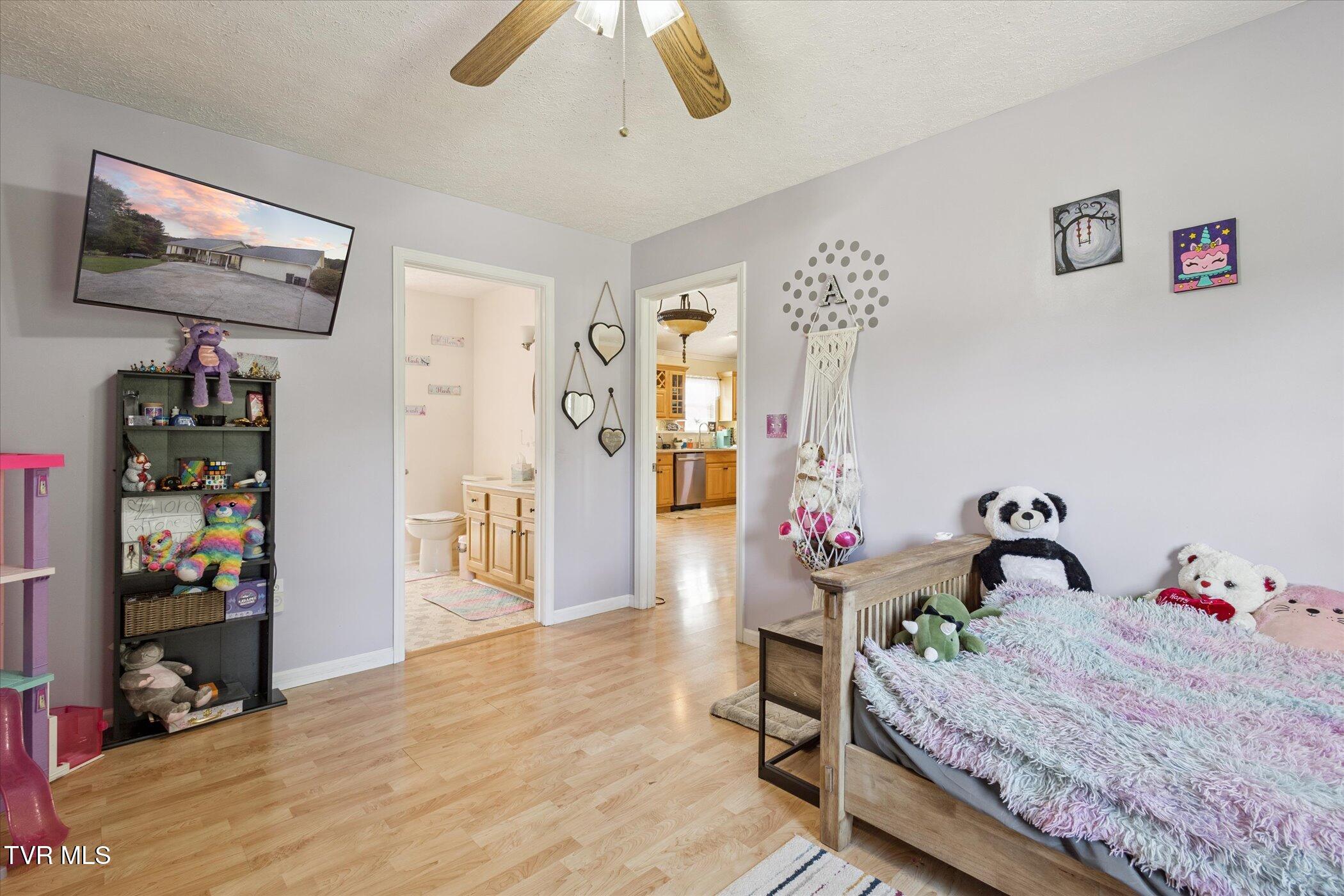 7717 Greenbriar Road Talbott, TN 37877 - Photo 19 of 63 21-7717-Greenbriar-rd-Talbott-TN-37877-W