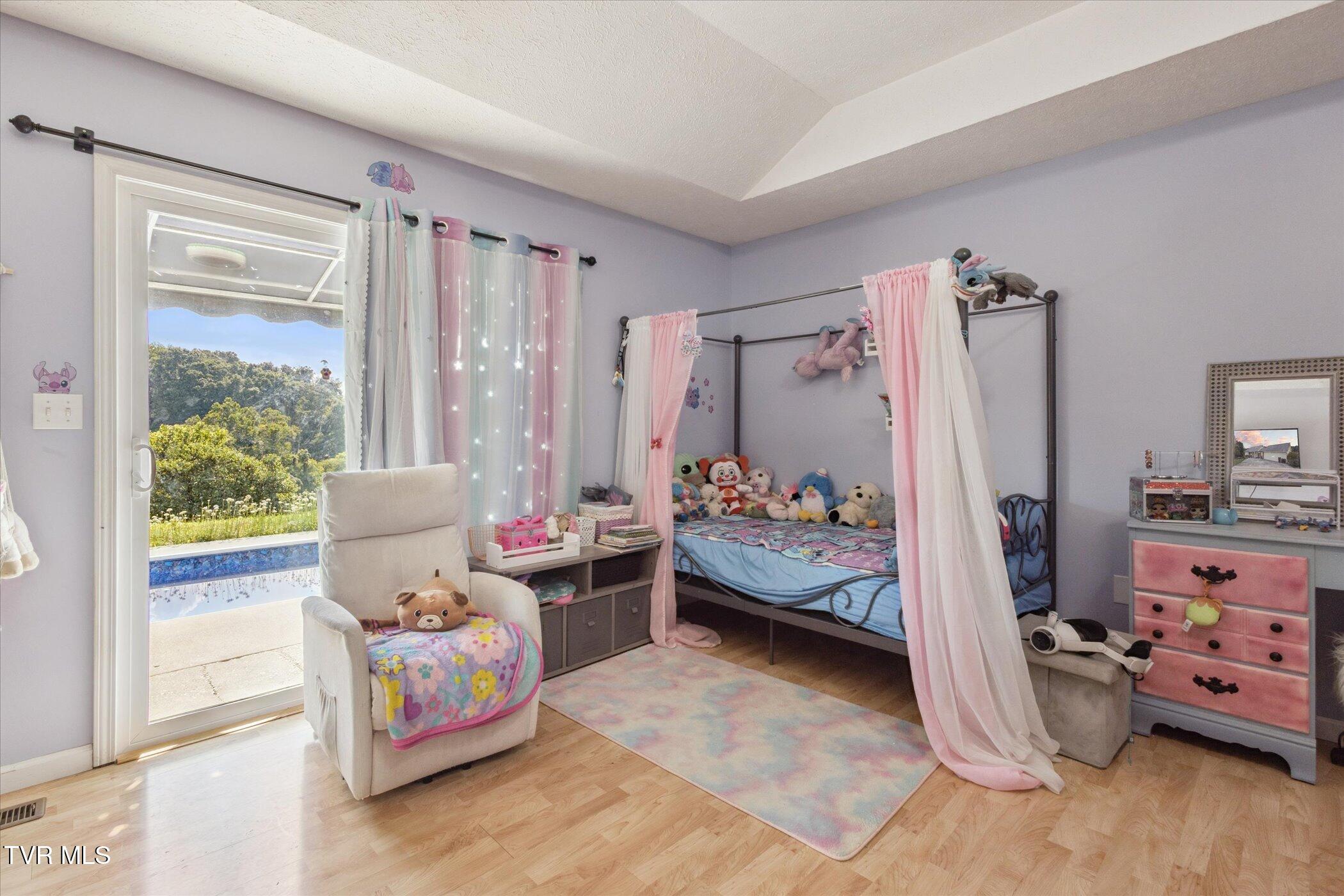 7717 Greenbriar Road Talbott, TN 37877 - Photo 20 of 63 22-7717-Greenbriar-rd-Talbott-TN-37877-W