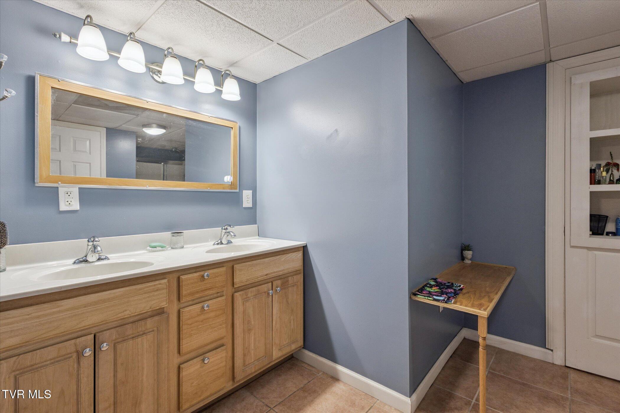 7717 Greenbriar Road Talbott, TN 37877 - Photo 40 of 63 42-7717-Greenbriar-rd-Talbott-TN-37877-W