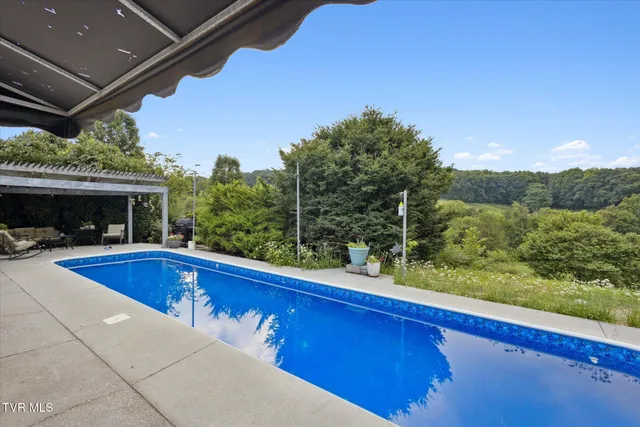 $555,000 | 7717 Greenbriar Road, Talbott, TN 37877