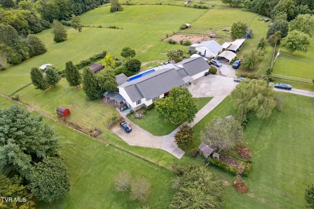 $555,000 | 7717 Greenbriar Road, Talbott, TN 37877