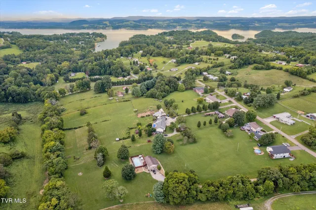 $555,000 | 7717 Greenbriar Road, Talbott, TN 37877