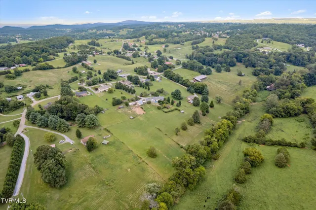 $555,000 | 7717 Greenbriar Road, Talbott, TN 37877