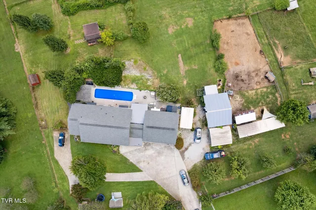 $555,000 | 7717 Greenbriar Road, Talbott, TN 37877