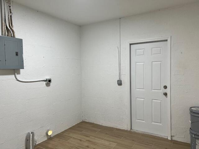 491 West Jordan Boulevard Pahokee, FL 33476 - Photo 7 of 10 a view of a room with wooden floor